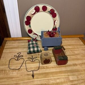 Vtg Farmhouse Apple Kitchen Decor Bundle Red Green Country Rustic 7 Piece Set